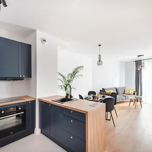 https://spacious-and-modern-apartment-lwowska-close-to-kazimierz.krakowhotelspoland.com
